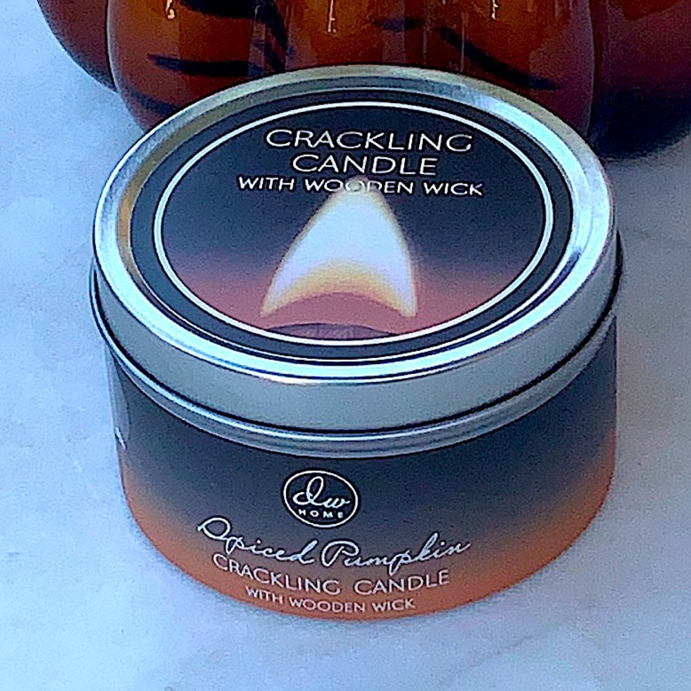 DW HOME CANDLE PUMPKIN SPICE CRACKLING CANDLE WITH WOODEN WICK 4.17 OZ NEW
